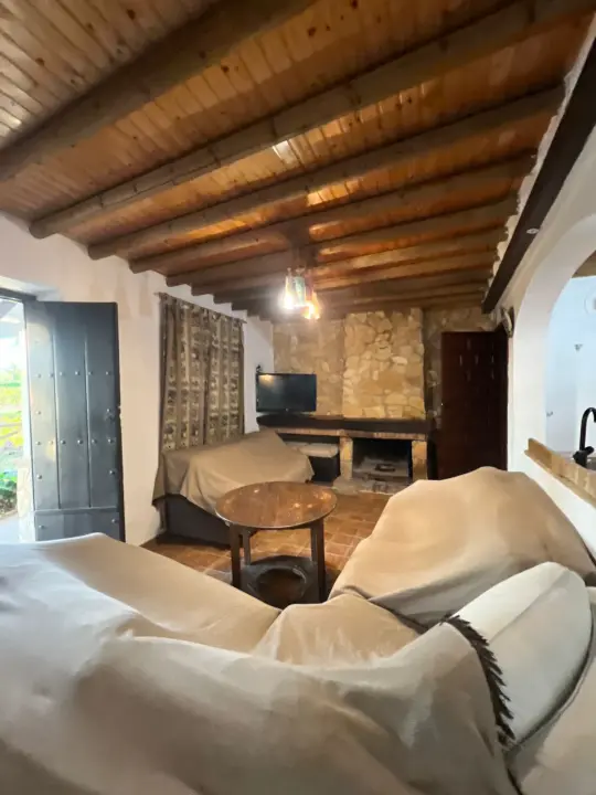 Exterior de Cortijo Belén, casa rural en Pruna