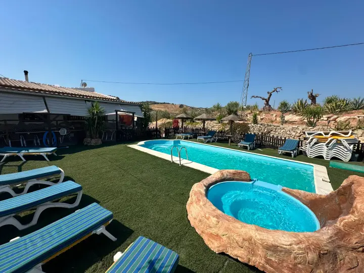 Exterior de El Asiento Los Gemelos, casa rural en Pruna
