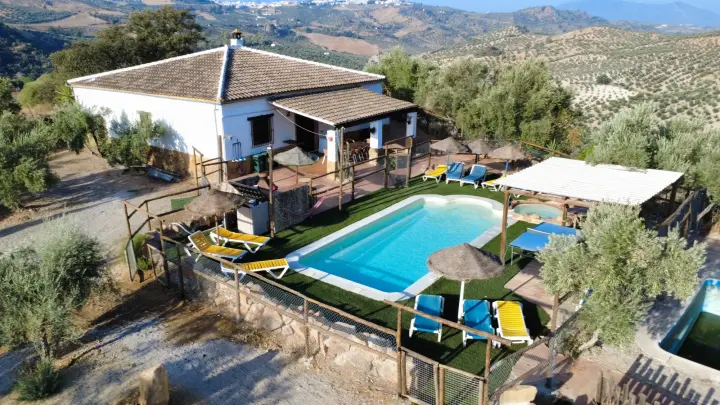 Exterior de El Mirador de la Sierra, casa rural en Pruna